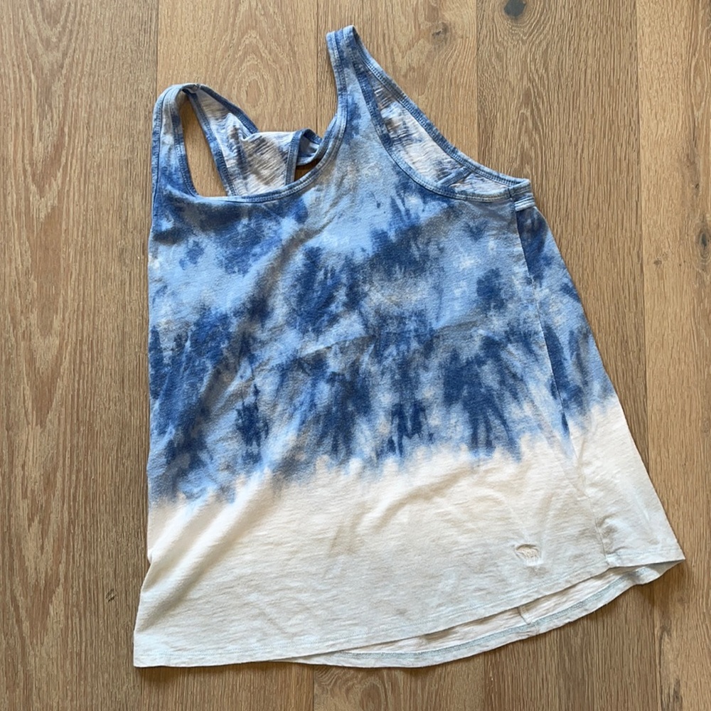 Blue and white Abercrombie kids 15/16